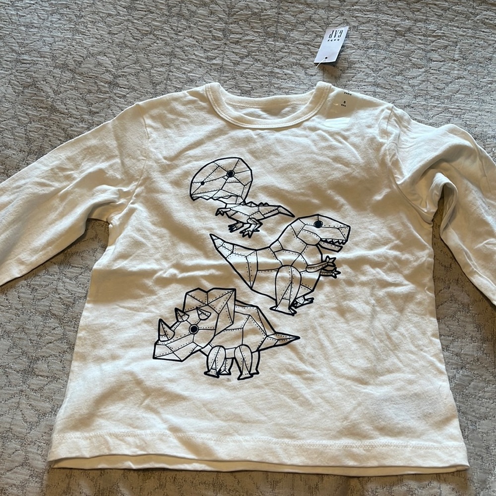 GAP Kids - boys size 5 long sleeved shirt - NEW with TAGS!